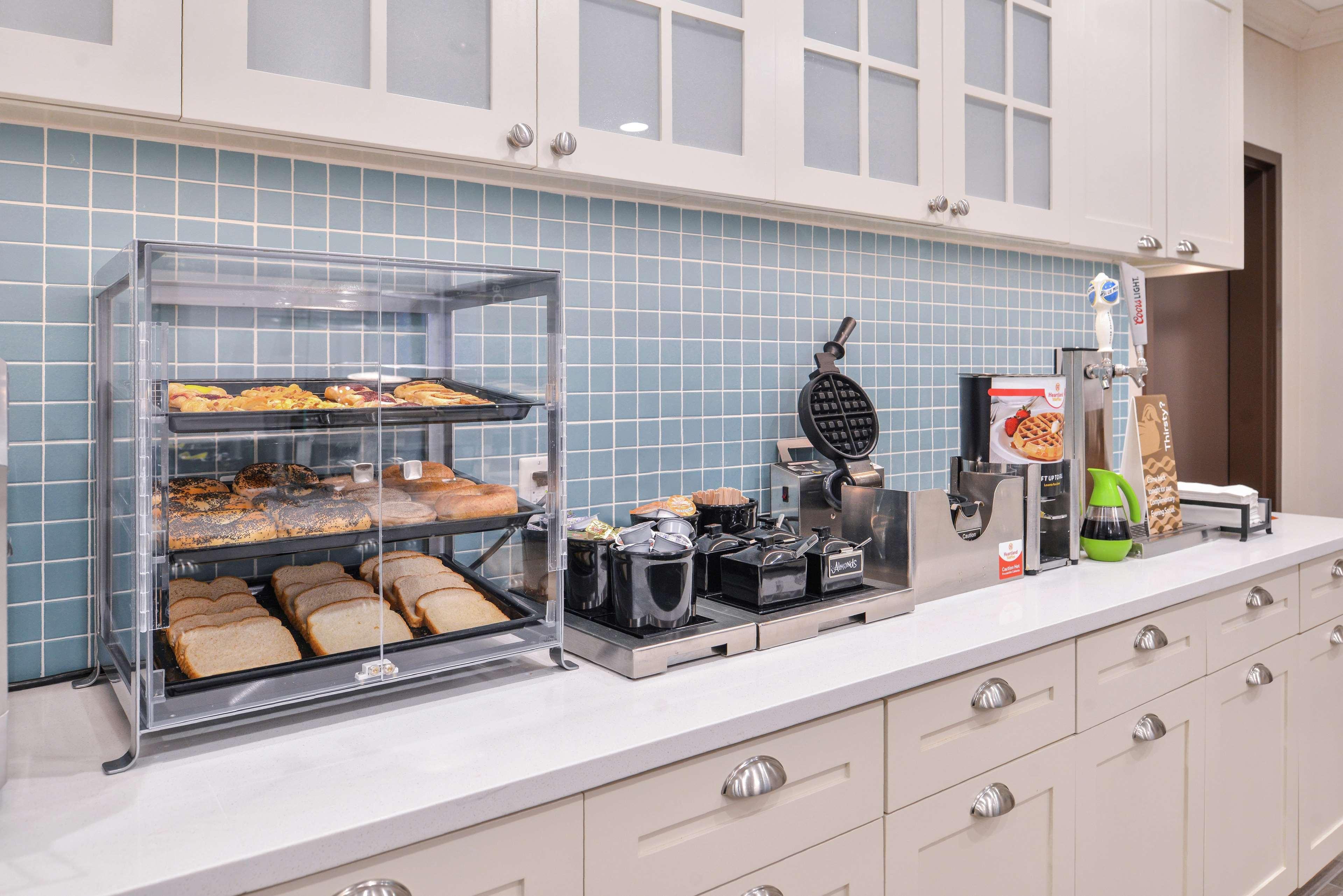 Homewood Suites Des Moines Airport Ngoại thất bức ảnh